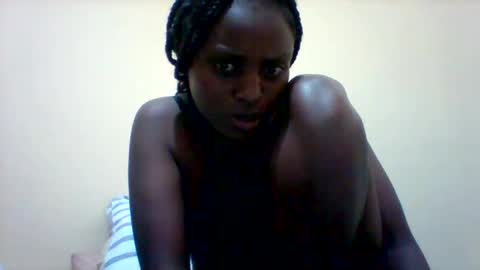 Snapshot of liligal chatting on 05/15/26, 08:27 liligal online show from 05/15/26, 08:27