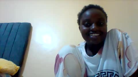 Snapshot of liligal chatting on 05/28/26, 07:33 liligal online show from 05/28/26, 07:33