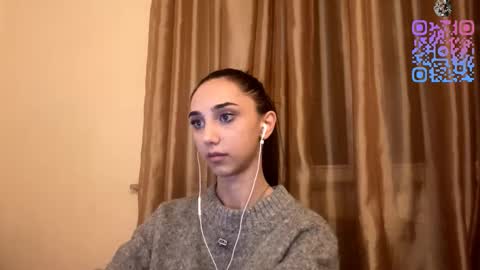 Snapshot of lilihalvorsen chatting on 10/14/25, 10:32 Lina online show from 10/14/25, 10:32