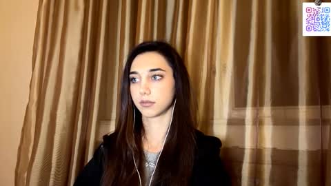 Snapshot of lilihalvorsen chatting on 11/08/25, 10:19 Lina online show from 11/08/25, 10:19