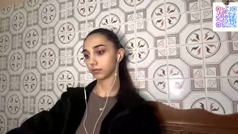 Snapshot of lilihalvorsen chatting on 11/16/25, 10:26 Lina online show from 11/16/25, 10:26