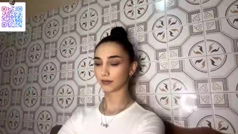 Snapshot of lilihalvorsen chatting on 12/02/25, 10:27 Lina online show from 12/02/25, 10:27