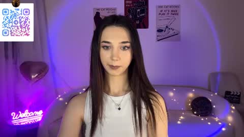 Lina online show from 06/19/26, 10:46