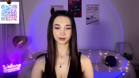 Lina online show from 06/21/26, 10:23
