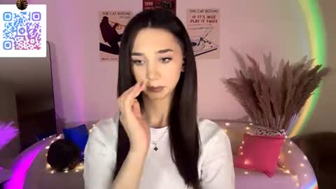 Lina online show from 06/28/26, 10:16