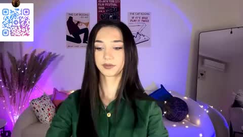 Lina online show from 07/06/26, 10:23