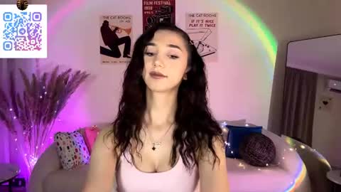 Lina online show from 07/13/26, 10:23