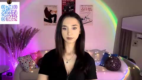 Lina online show from 07/17/26, 10:14