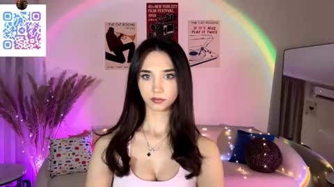 Lina online show from 07/21/26, 10:45