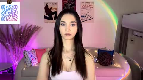 Lina online show from 07/27/26, 10:17