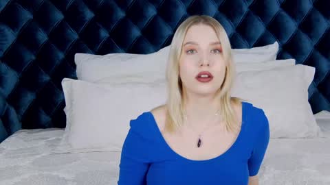 LiliLinn online show from 12/09/24, 08:11