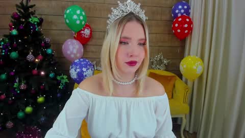 LiliLinn online show from 12/26/24, 05:15