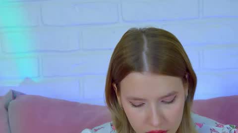 Snapshot of lililinn chatting on 10/09/25, 07:50 LiliLinn online show from 10/09/25, 07:50