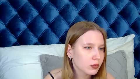 Snapshot of lililinn chatting on 07/09/26, 07:12 LiliLinn online show from 07/09/26, 07:12
