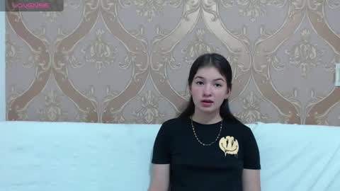 lilimini online show from 12/02/24, 07:27