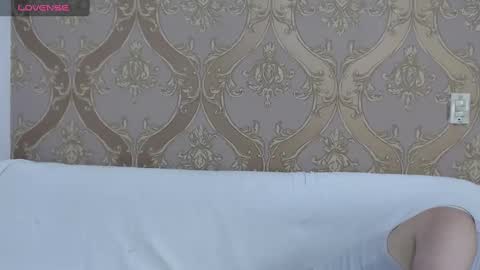 lilimini online show from 12/06/24, 01:40