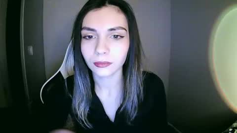 lilirose online show from 12/21/24, 01:32