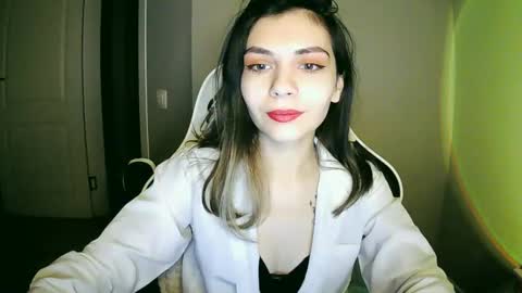 lilirose online show from 12/24/24, 01:28