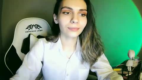 lilirose online show from 12/26/24, 07:49