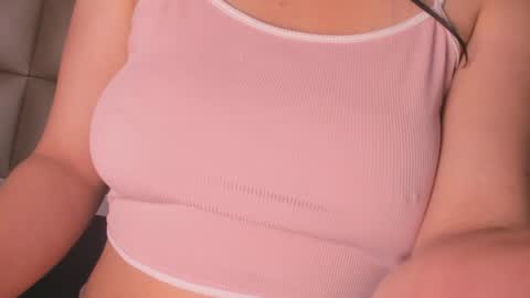 Snapshot of lilit_jade chatting on 01/29/25, 03:26 Lilit online show from 01/29/25, 03:26