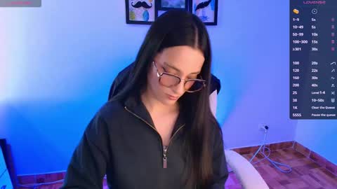 Leidy online show from 12/19/25, 10:28