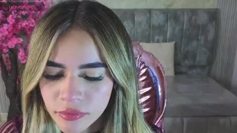 Lilith  online show from 11/01/25, 08:33