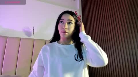 Snapshot of lilith__rosse chatting on 09/14/25, 12:26 Lilith Rosse online show from 09/14/25, 12:26