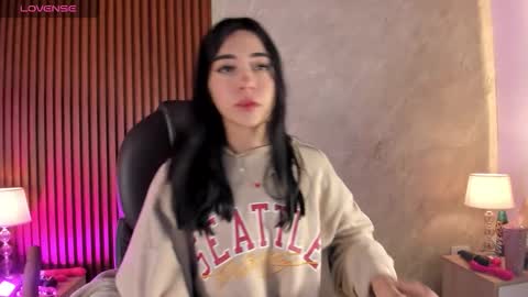 Snapshot of lilith__rosse chatting on 10/07/25, 12:35 Lilith Rosse online show from 10/07/25, 12:35