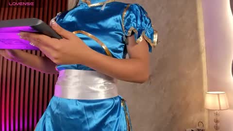 Snapshot of lilith__rosse chatting on 10/19/25, 12:50 Lilith Rosse online show from 10/19/25, 12:50