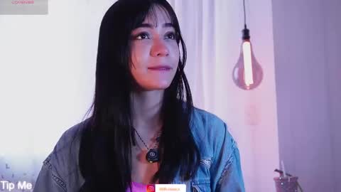 Snapshot of lilith__rosse chatting on 11/11/25, 01:55 Lilith Rosse online show from 11/11/25, 01:55