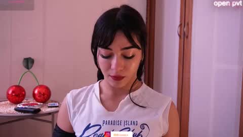 Snapshot of lilith__rosse chatting on 12/01/25, 02:11 Lilith Rosse online show from 12/01/25, 02:11