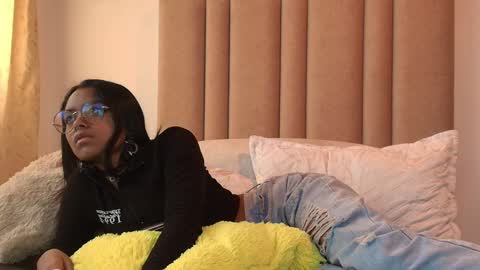 Snapshot of lilith_and_draven chatting on 10/04/25, 08:29 lilith_and_draven online show from 10/04/25, 08:29