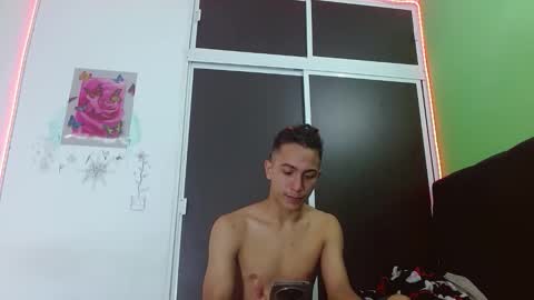 Snapshot of lilith_and_marcusblain chatting on 09/14/25, 09:03 Lili Marcus online show from 09/14/25, 09:03