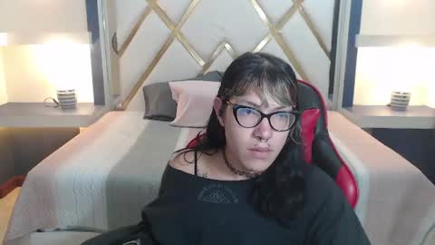 lilith  online show from 06/17/26, 02:07