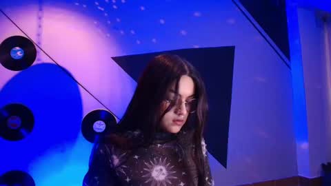 Lilith and Khloe  online show from 11/15/25, 11:18