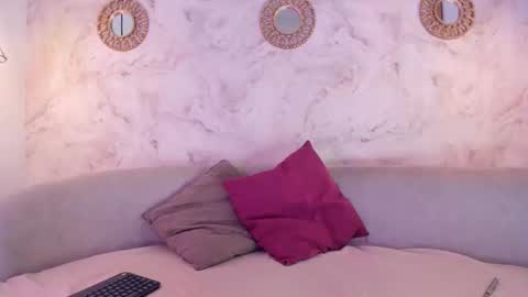 Snapshot of lilith_blaze_ chatting on 02/01/26, 12:48 Lilith online show from 02/01/26, 12:48