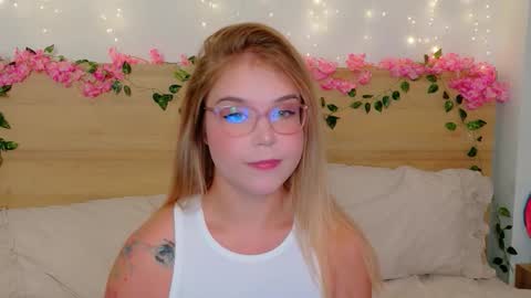 Snapshot of lilith_bonheur chatting on 11/07/25, 09:48 Lilith Bonheur online show from 11/07/25, 09:48
