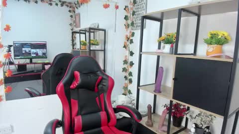 Snapshot of lilith_cooper20 chatting on 10/01/25, 10:16 lilith cooper20 online show from 10/01/25, 10:16