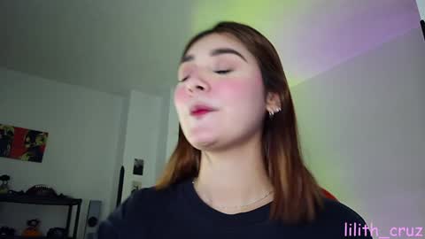 Snapshot of lilith_cruzz chatting on 12/21/24, 10:30 Lilith online show from 12/21/24, 10:30