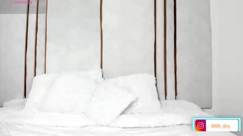 lilith_dry online show from 09/26/25, 06:34