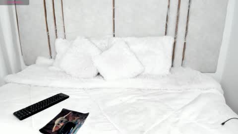 lilith_dry online show from 10/14/25, 02:51