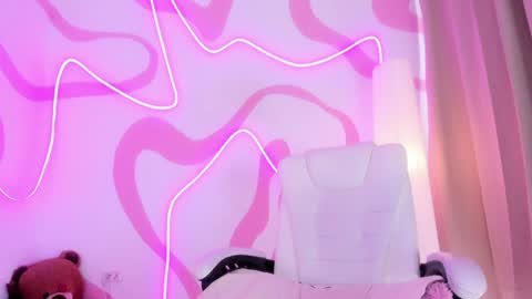 lilith_hart_ online show from 01/10/25, 05:34