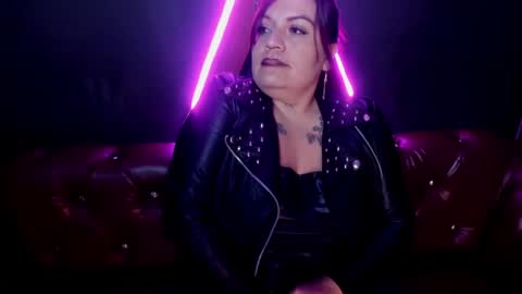 Snapshot of lilith_levonee_ chatting on 12/29/24, 06:14 Lilith online show from 12/29/24, 06:14