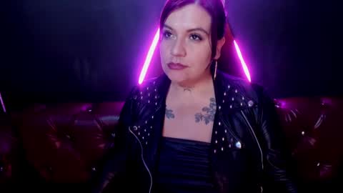 Snapshot of lilith_levonee_ chatting on 12/29/24, 09:17 Lilith online show from 12/29/24, 09:17