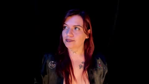 Snapshot of lilith_levonee_ chatting on 01/08/25, 09:00 Lilith online show from 01/08/25, 09:00