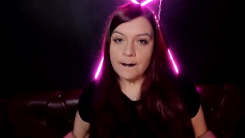 Snapshot of lilith_levonee_ chatting on 01/12/25, 02:56 Lilith online show from 01/12/25, 02:56