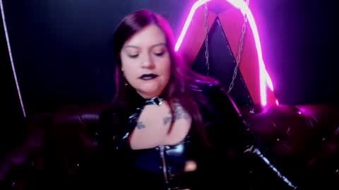 Snapshot of lilith_levonee_ chatting on 01/15/25, 05:50 Lilith online show from 01/15/25, 05:50