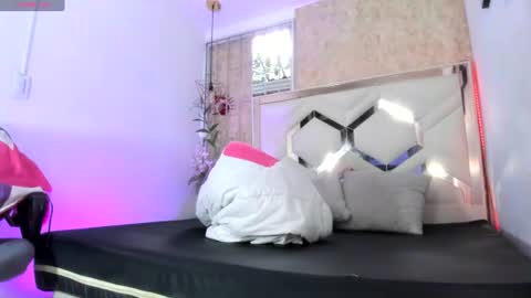 Snapshot of lilith_libelula chatting on 06/12/26, 11:31 lilith_libelula online show from 06/12/26, 11:31