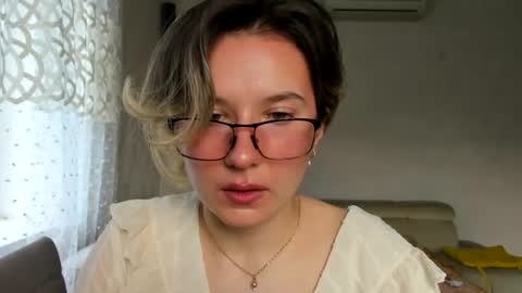 Snapshot of lilith_lutherlow chatting on 07/23/26, 01:53 lilith online show from 07/23/26, 01:53
