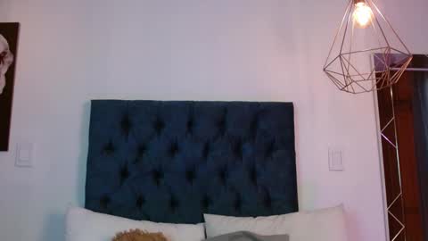 Snapshot of lilith_nocturne chatting on 11/21/25, 06:39 Lilith Nocturne online show from 11/21/25, 06:39